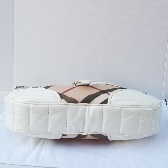 Burberry  Phoebe white /Beige Nova Check PVC and quited Patent Leather Hobo bag - Picture 10 of 16